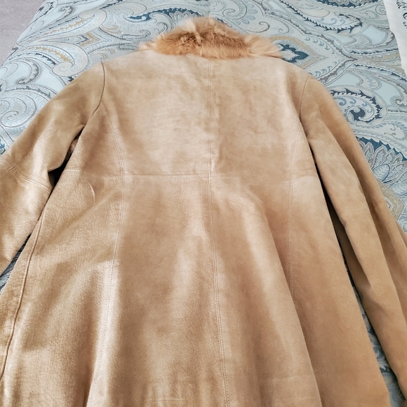 Suede Jacket with Rabbit Fur Trimmings - Picture 6 of 6